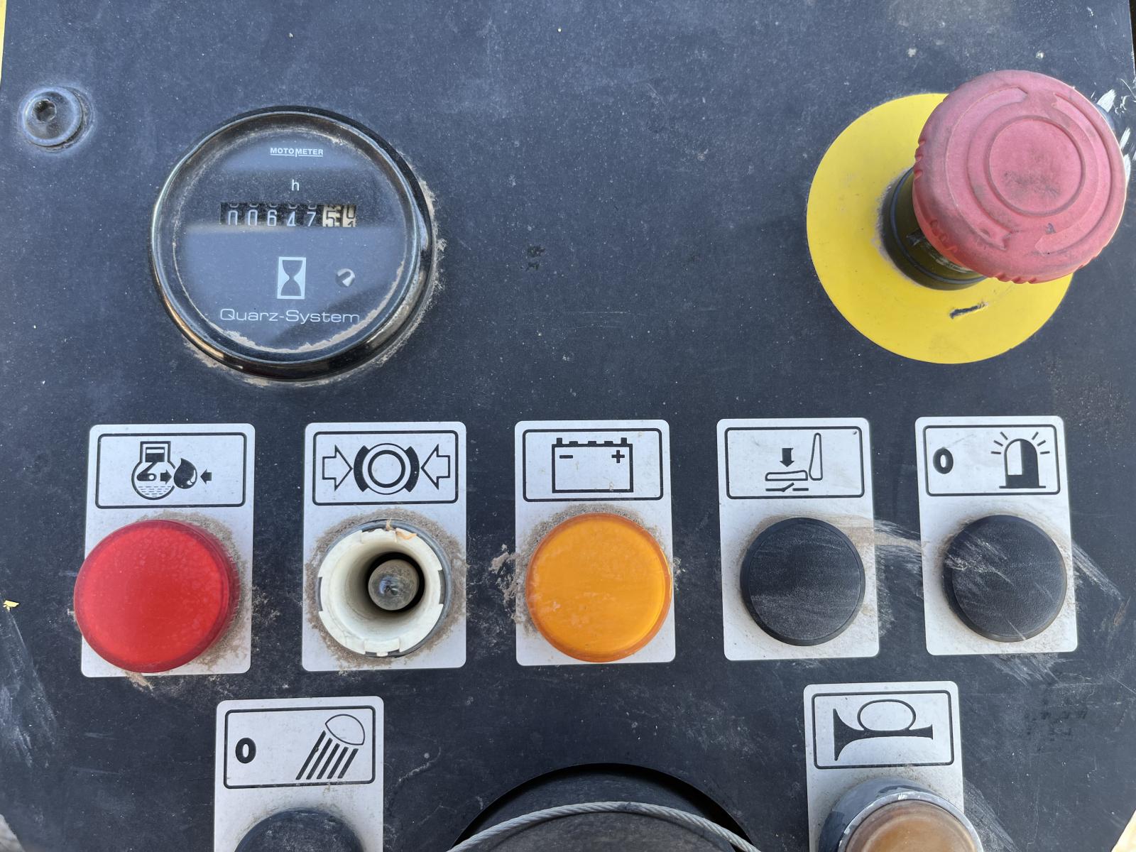 ./imagenes/INVOICE/2019/16414/BOMAG BW900 (8).JPG